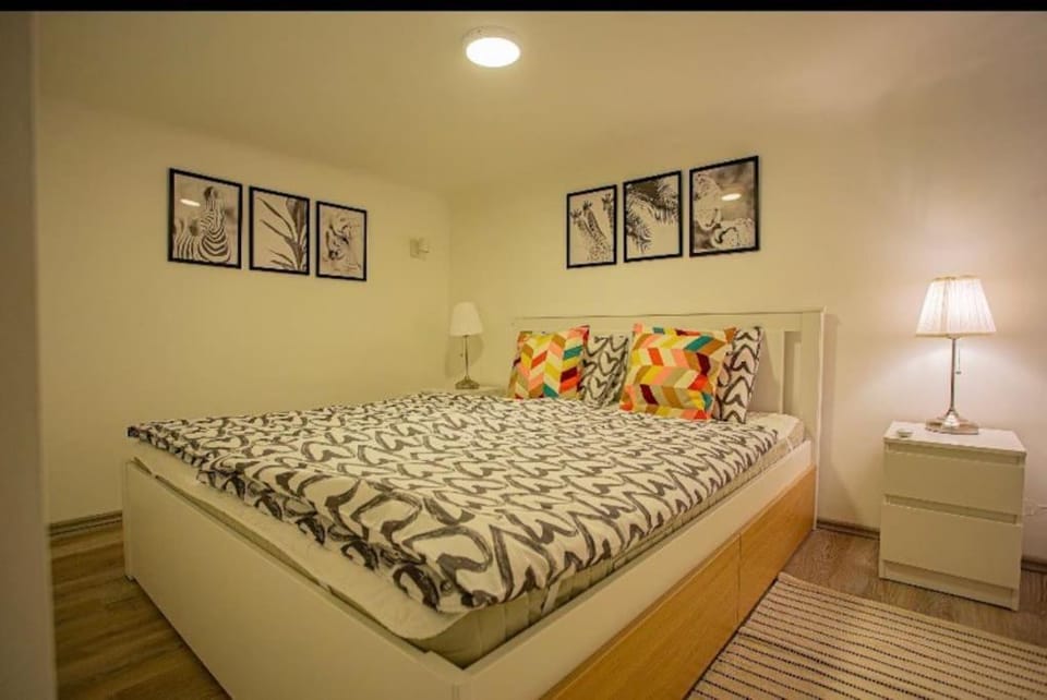 Cosy flat in Akácfa str., Aya Apartment in Budapest