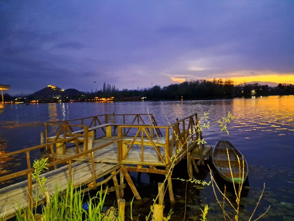 Patio, Natural landscape, Seating area, On site, Lake view