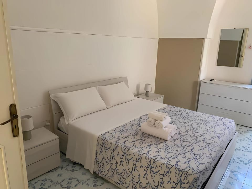 Bed, Decorative detail, Bedroom