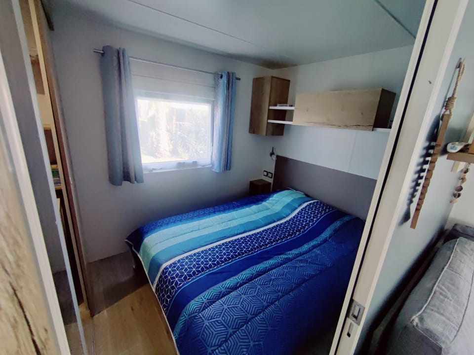 Mobil home 40 m2 camping 4* Campground/ 
RV Resort in Occitanie