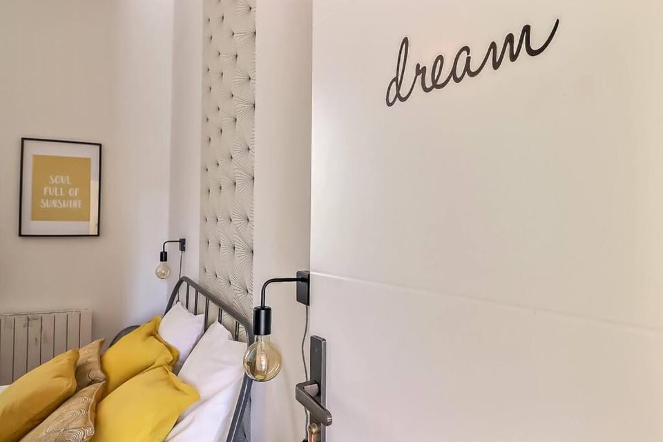 Le Yellow - Central - Climatisé Apartment in Nimes