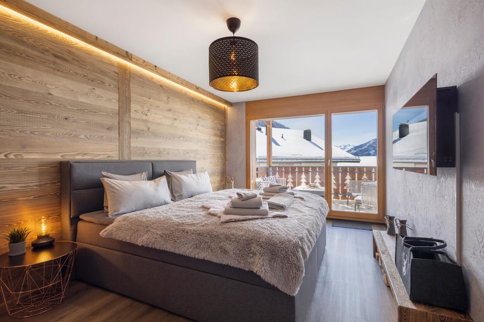View (from property/room), Bedroom, flat iron