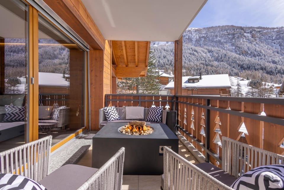 Winter, Balcony/Terrace, Balcony/Terrace, Lounge or bar, Seating area, flat iron