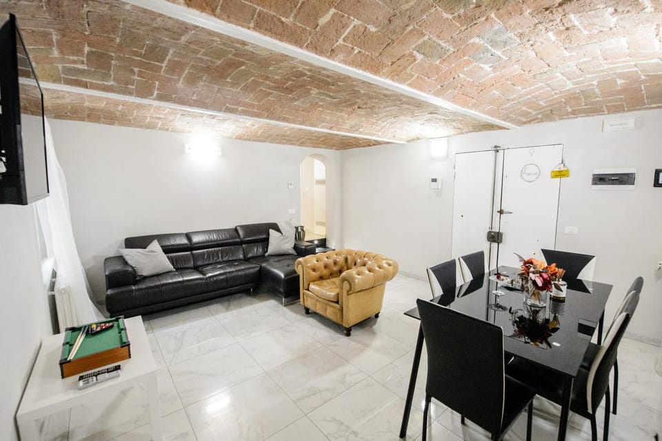 TV and multimedia, Seating area