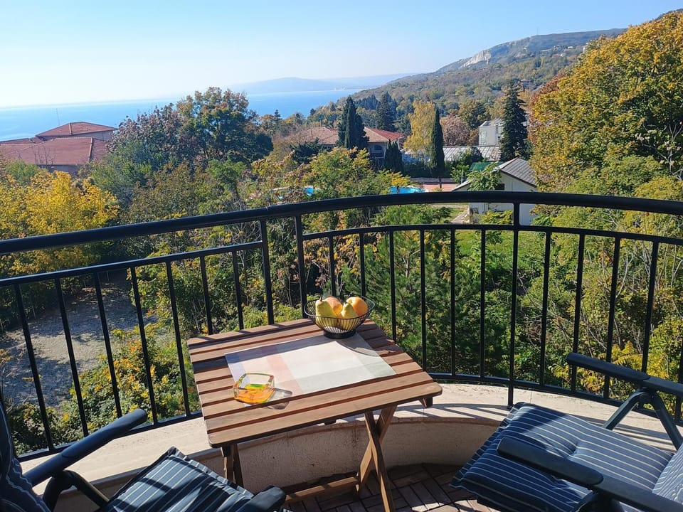 QUEEN'S VIEW app-9 free pool,parking, fitness & sea view Apartment in Dobrich Province, Bulgaria