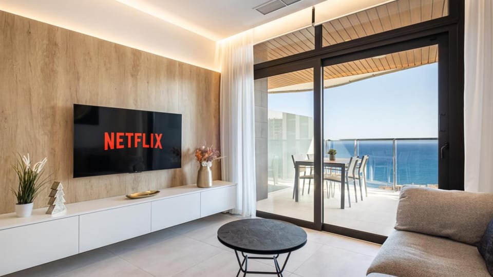 TV and multimedia, View (from property/room), Balcony/Terrace, Sea view