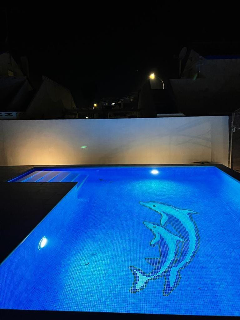 Swimming pool, Swimming pool