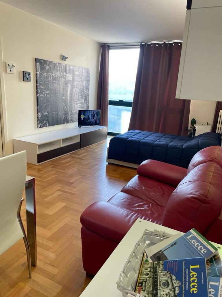 TV and multimedia, Living room, Seating area, Evening entertainment