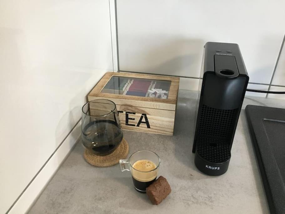 Coffee/tea facilities, Kitchen or kitchenette
