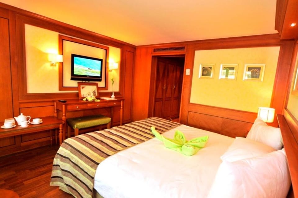 Nile cruise Aswan To Loxur 3 Nigh Hotel in Red Sea Governorate