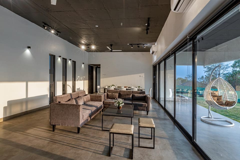 TV and multimedia, Living room, Seating area, Garden view, Mountain view, Pool view, air conditioner