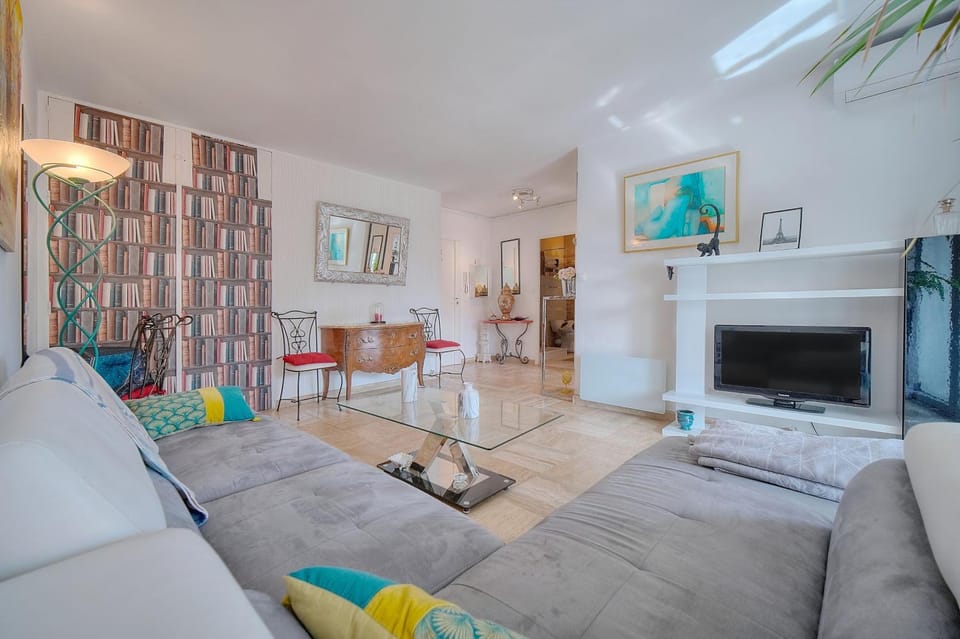 TV and multimedia, Living room