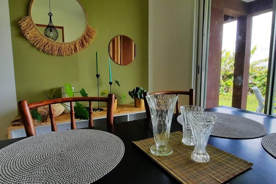 Le Tibouchina , gîte chaleureux à la ferme House in Réunion