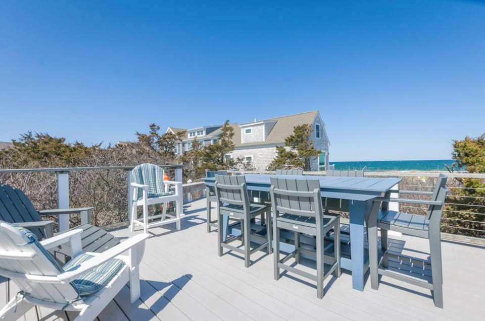 Beachside Bliss with Skylights Fireplace House in East Sandwich