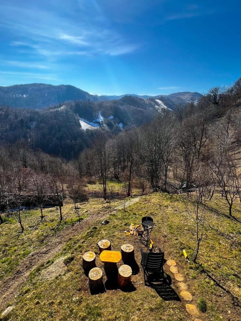 Day, Natural landscape, BBQ facilities, BBQ facilities, Mountain view