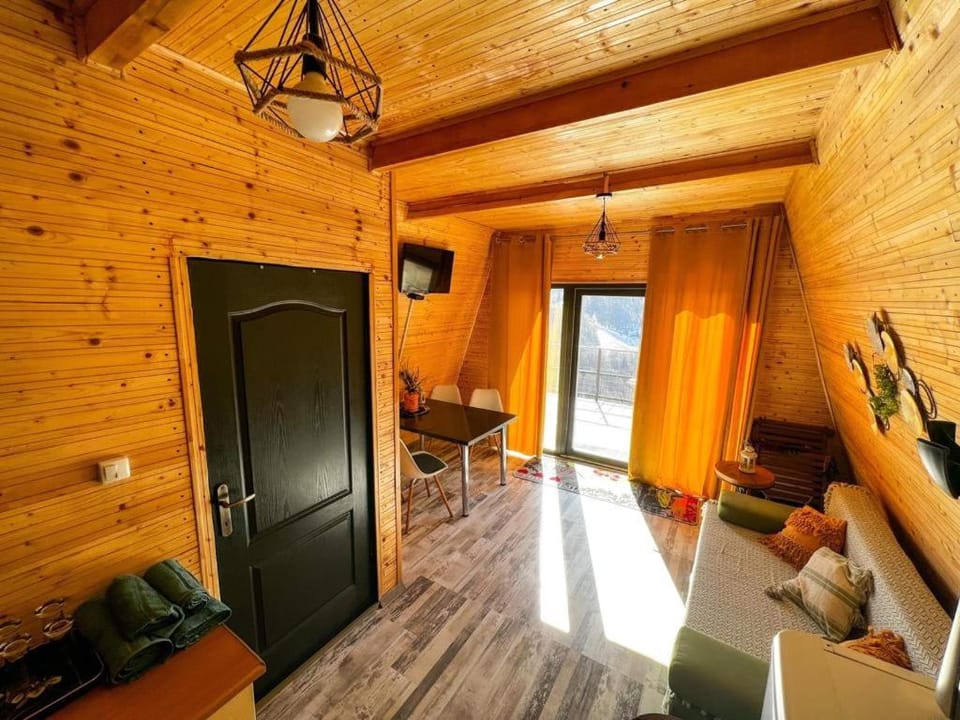 TV and multimedia, Living room, Seating area, wardrobe