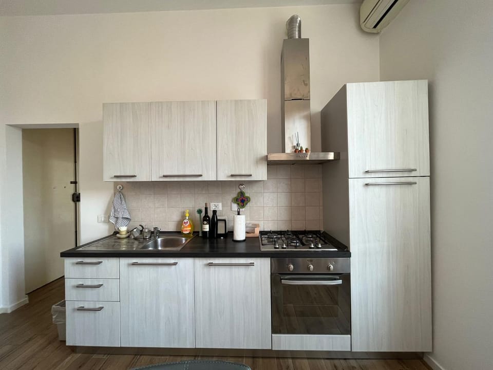 Kitchen or kitchenette, dishwasher, internet, pet friendly, stove, air conditioner
