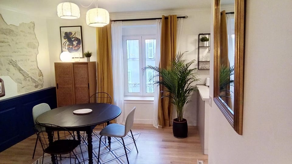Les Appartements du 31 - Centre Ville - 2è étage - 50 m2 Apartment in Quimper