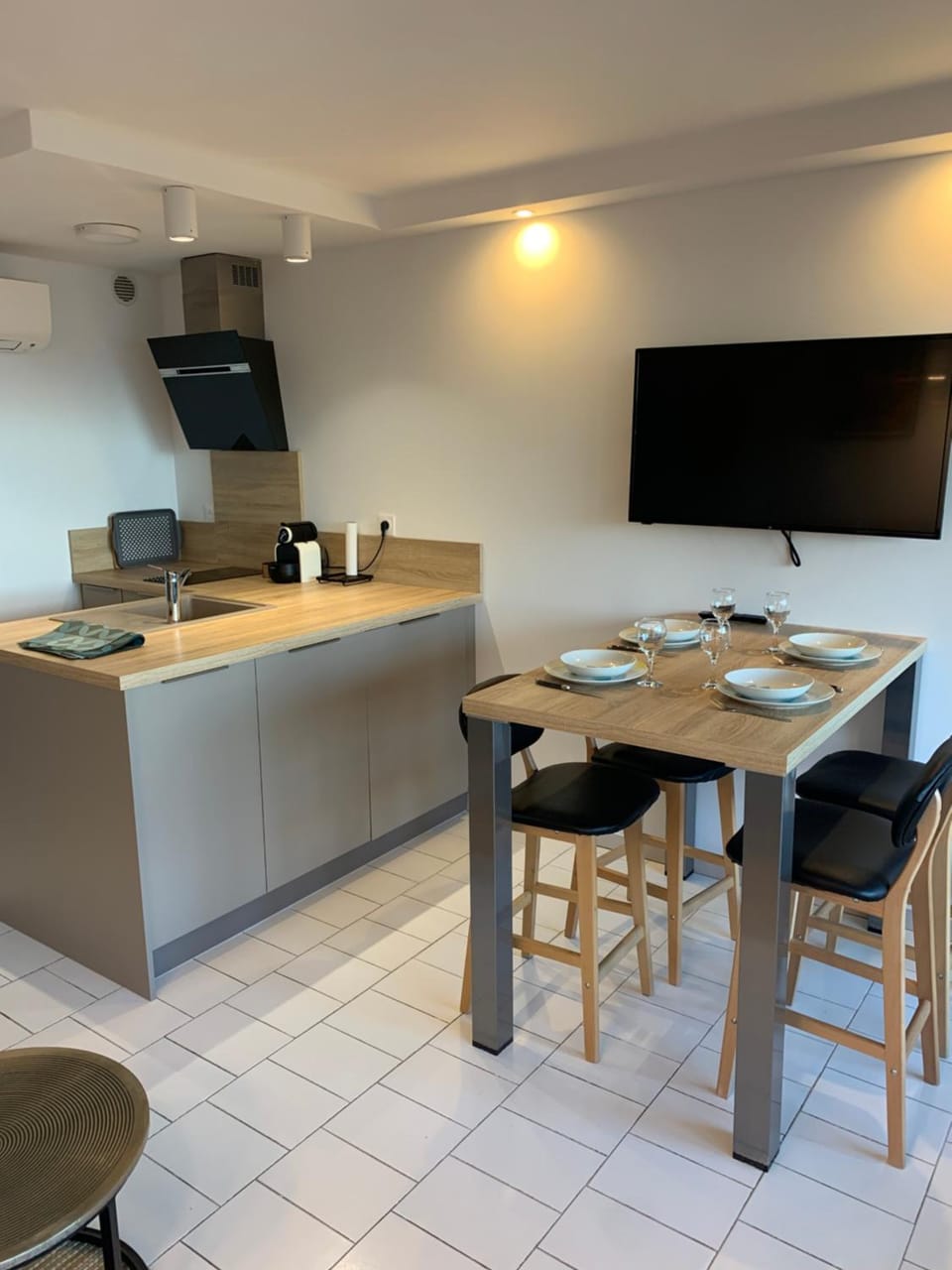Kitchen or kitchenette, kitchen