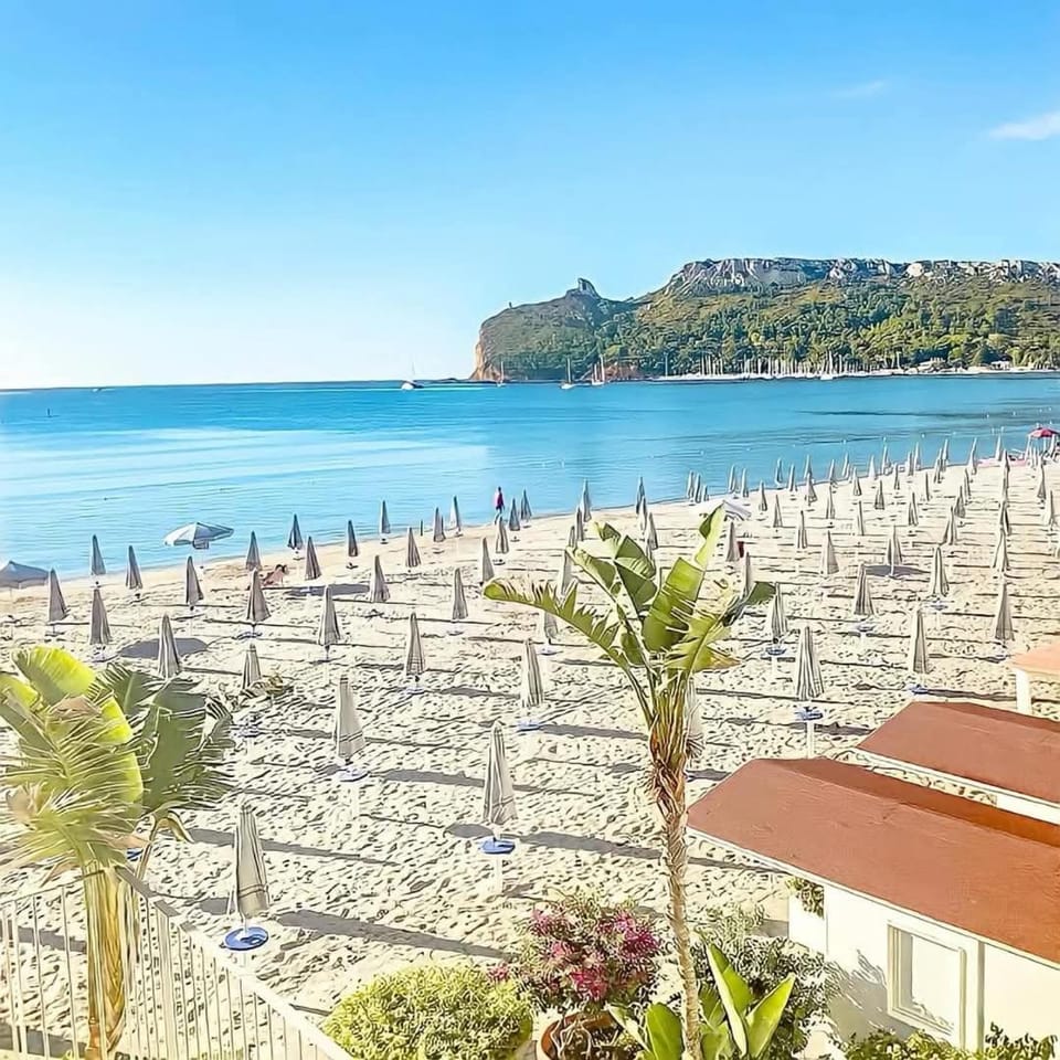 Nearby landmark, Natural landscape, Beach