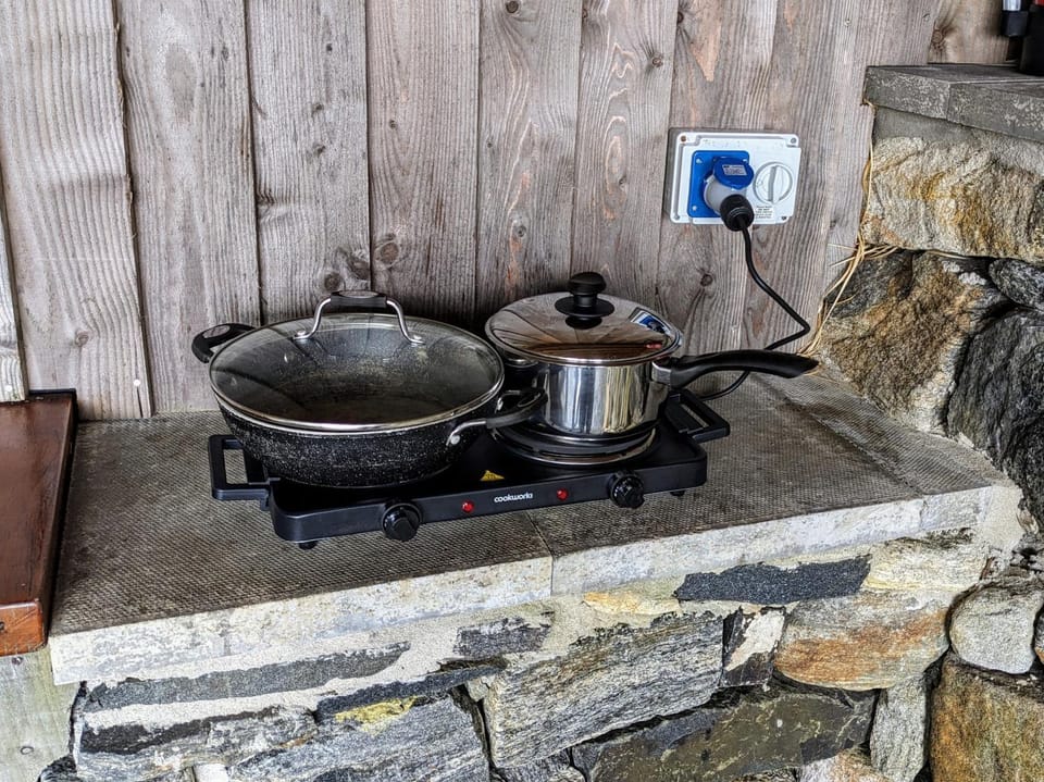 Kitchen or kitchenette, stove