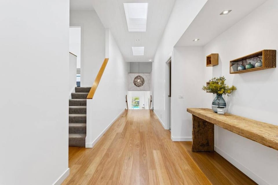 VILLA SAIL - Location, Luxury and Lifestyle House in Melbourne Road