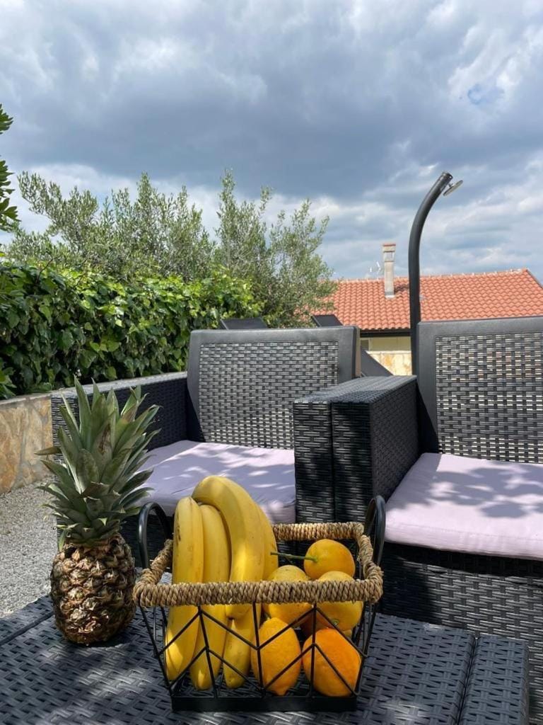 Apartment Tina, Modern, Private SeaView Outdoor Terrace, BBQ, close to beach, 2 bedrooms Apartment in Trogir