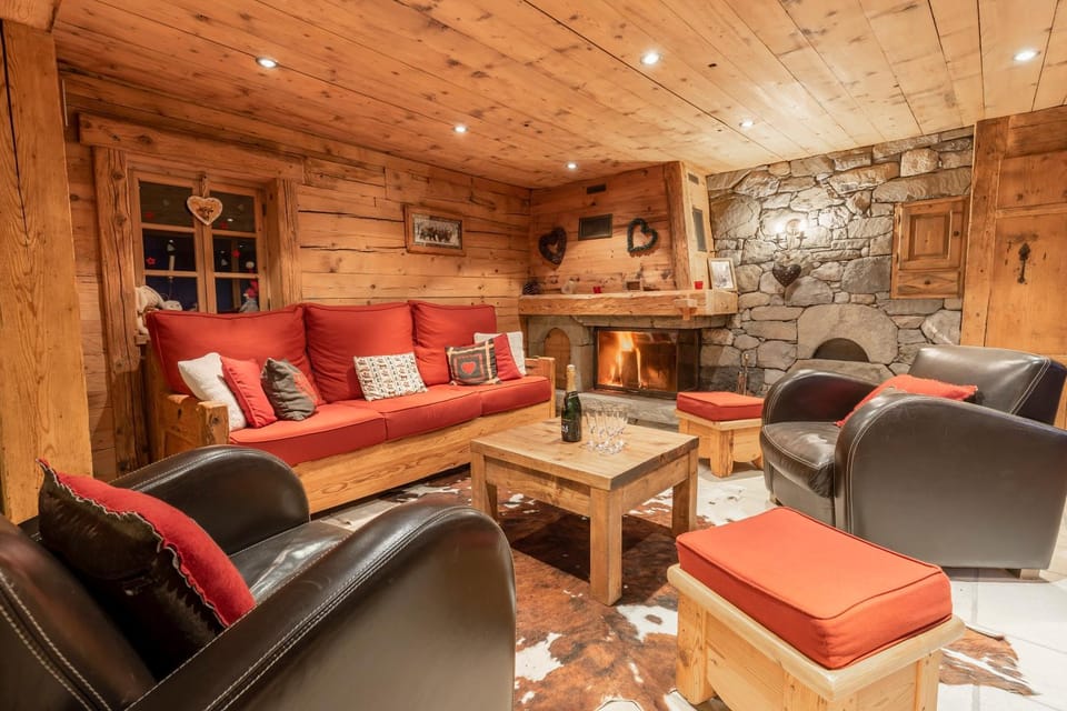 Communal lounge/ TV room, TV and multimedia, Living room, Seating area