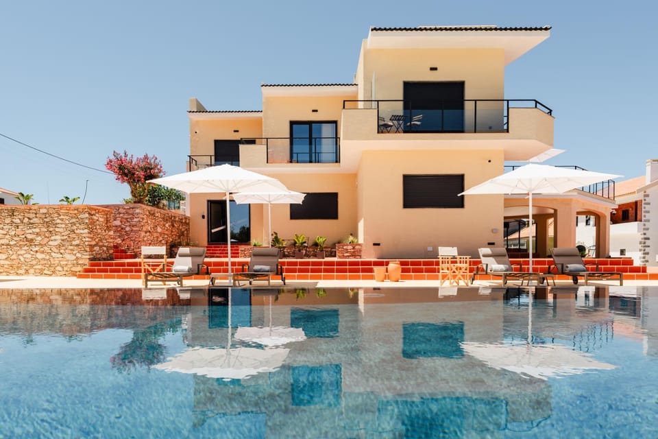 VILLA DOS R'S Bed and Breakfast in Santarém District, Portugal