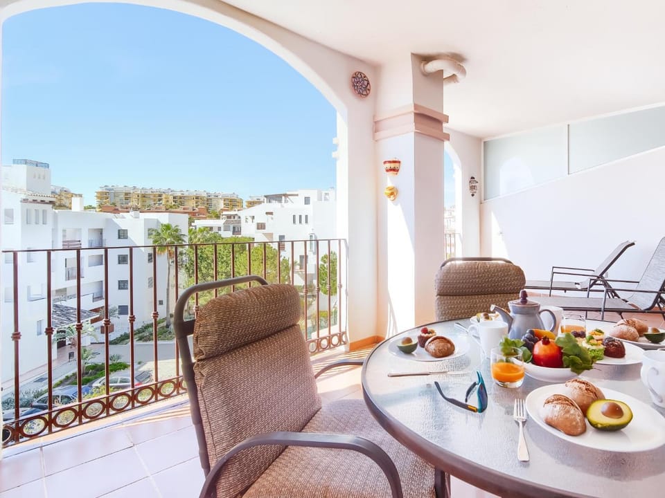 Property building, Balcony/Terrace