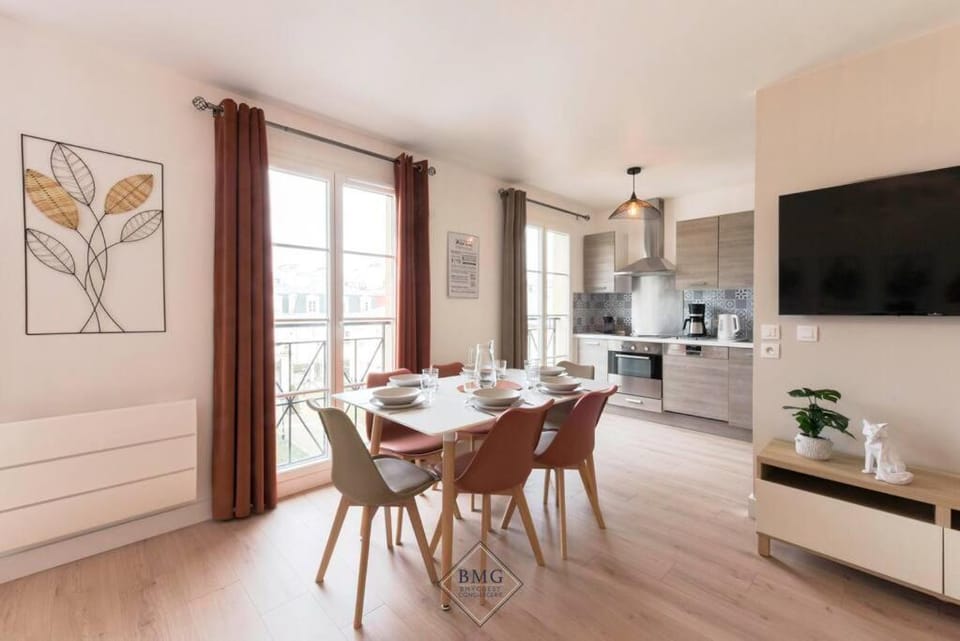 Royal appartement Disneyland BMYGUEST Apartment in Chessy