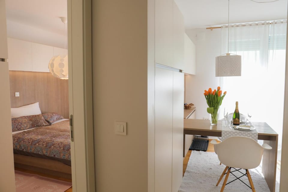Dining area, Bedroom