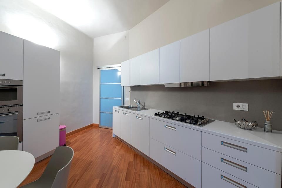 Poppy's House Apartment in La Spezia