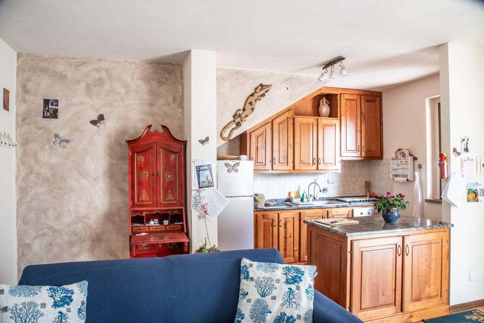 Kitchen or kitchenette, Dining area, dishwasher, minibar, oven, pet friendly, stove