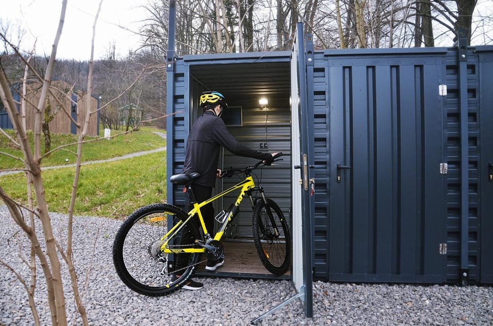 Cycling, Parking