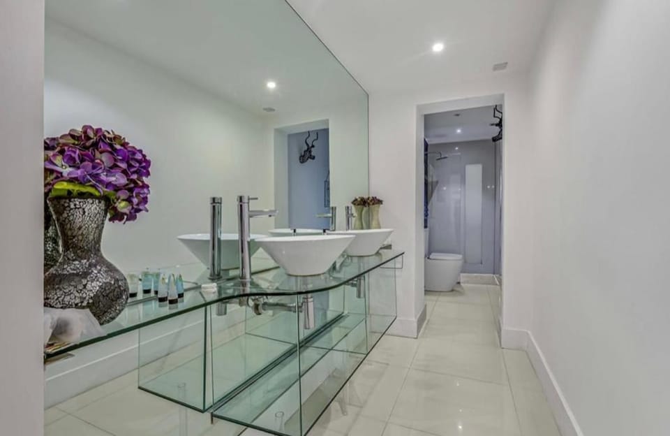 Earls Court Spacious Apartment Apartment in City of Westminster
