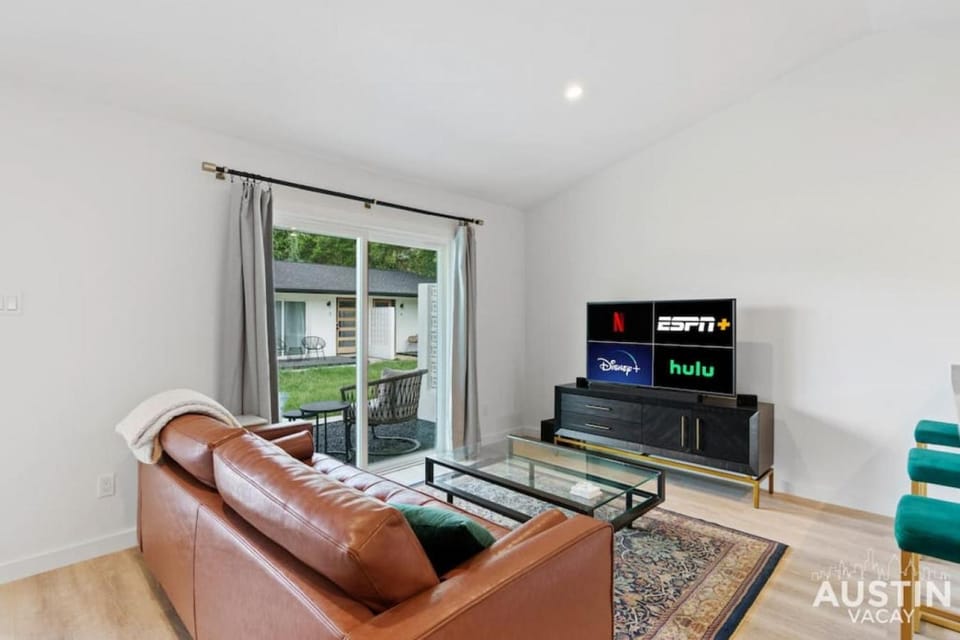 Insta-Ready Apartment in Barton Hills w King Bed Apartment in Zilker