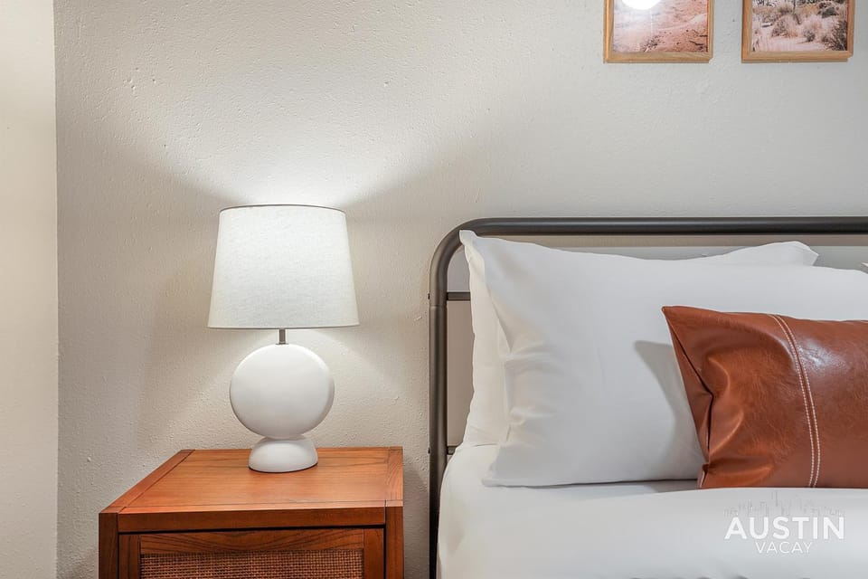 Amenity Heavy Serene Apt in Convenient Location Apartment in Austin