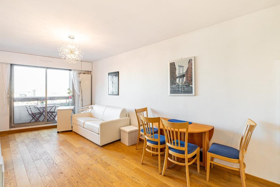 GuestReady - Clear Sunshine near Panthéon Apartment in Paris