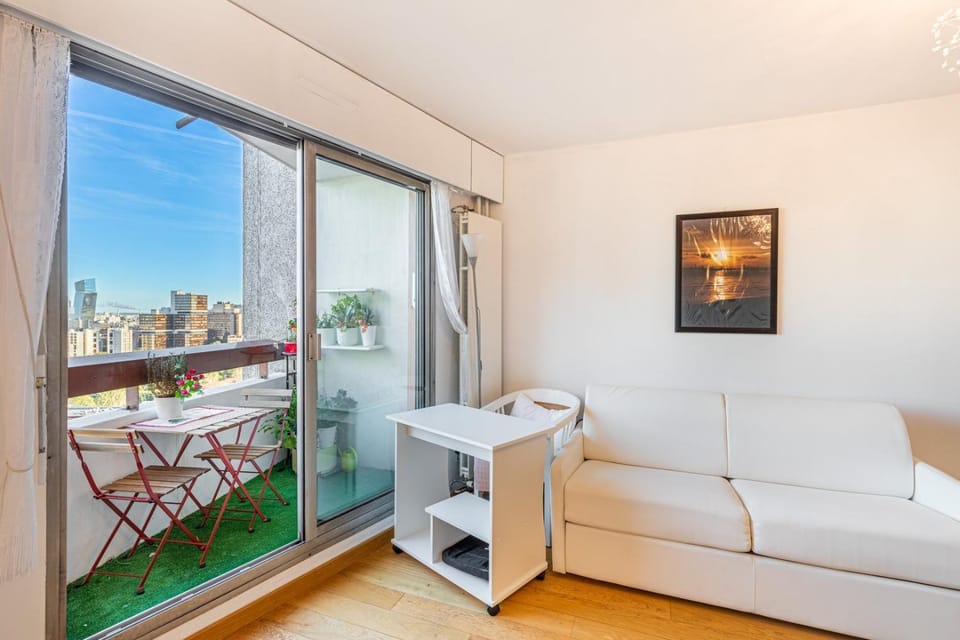 GuestReady - Clear Sunshine near Panthéon Apartment in Paris