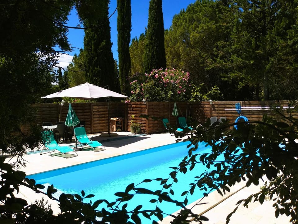 Shower, Natural landscape, Garden, Garden view, Pool view, Swimming pool, Swimming pool, Open Air Bath, Public Bath, sunbed, towels