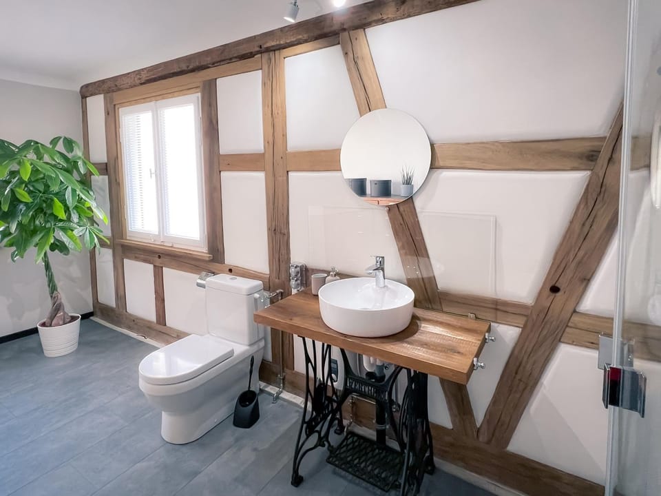 Toilet, Bathroom