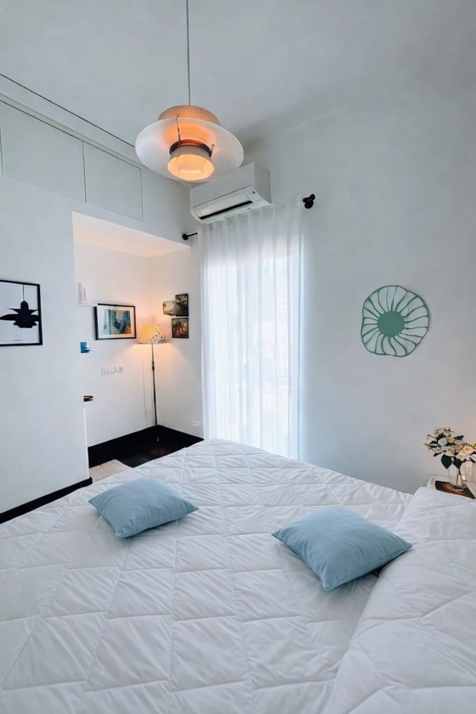 Bed, Photo of the whole room, Bedroom, air conditioner