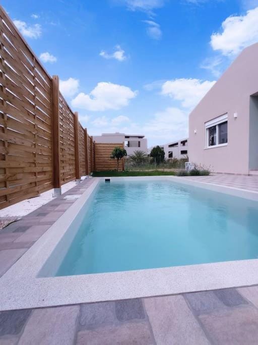 Garden, Swimming pool