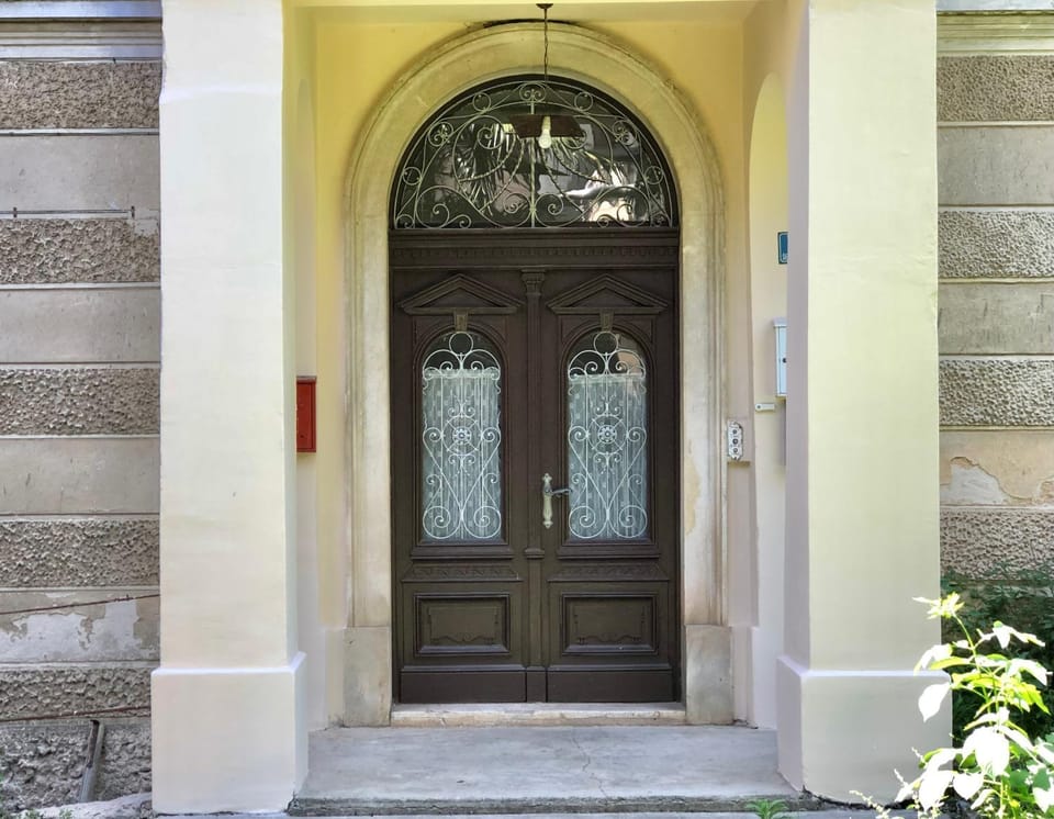 Facade/entrance, Day