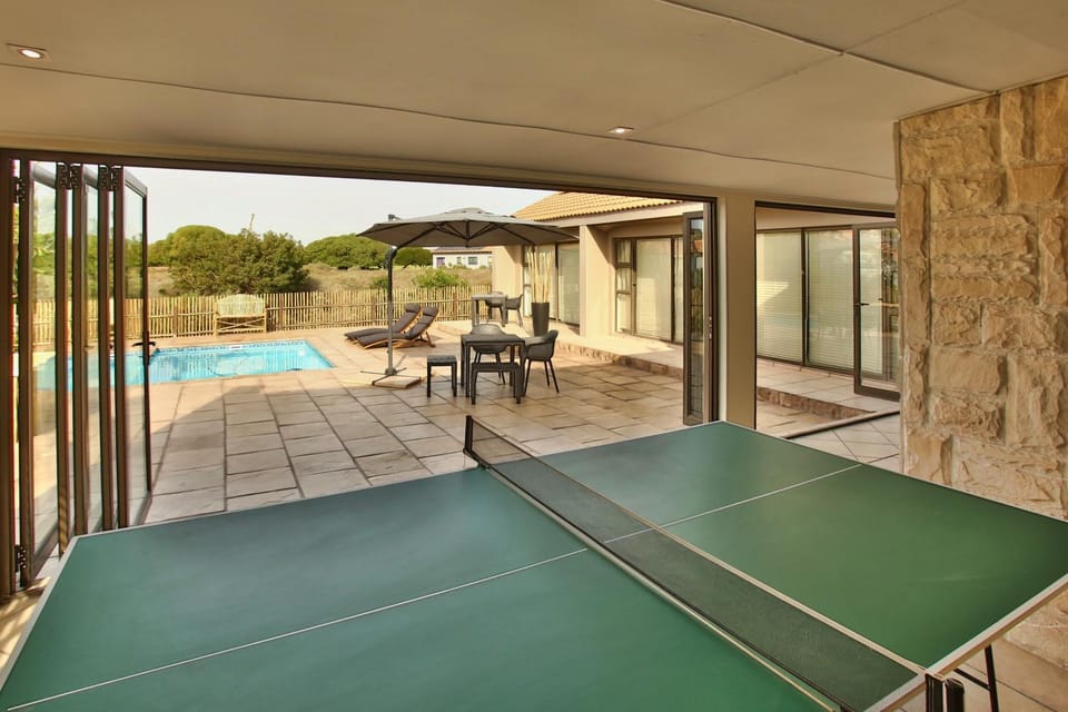 Patio, Day, Table tennis, Table tennis, Pool view, Swimming pool, sunbed