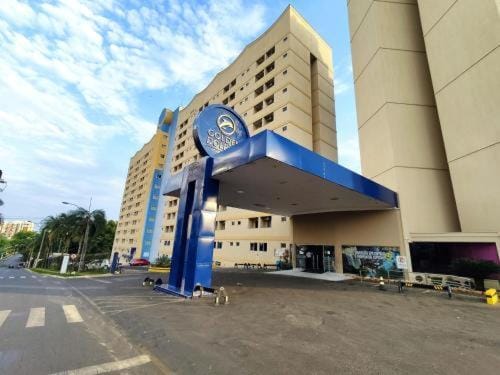 Ótimo apê 2 quartos com piscina 24hs em Caldas Novas Apartment in State of Goiás