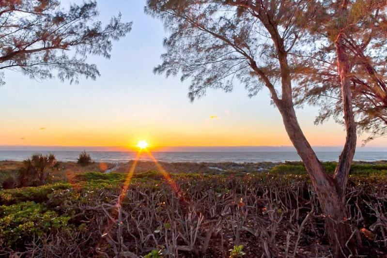 Arcadia-Stunning Gulf Front Beauty! home House in Sanibel Island