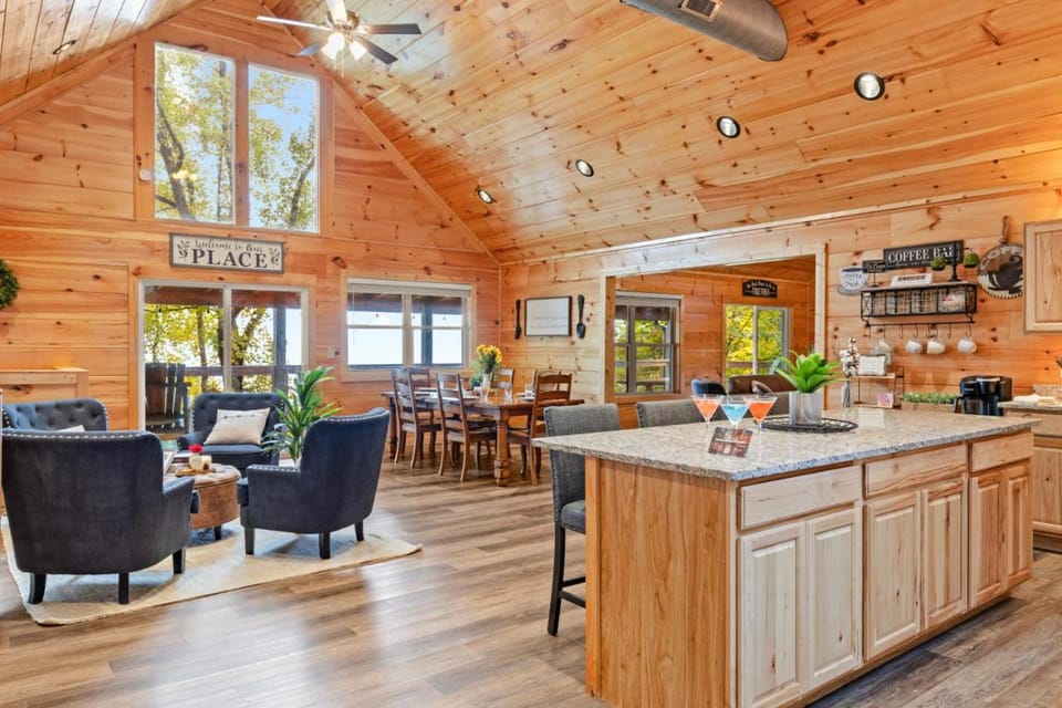 Elevated Escape by Ghosal Luxury Lodging Chalet in Sevier County
