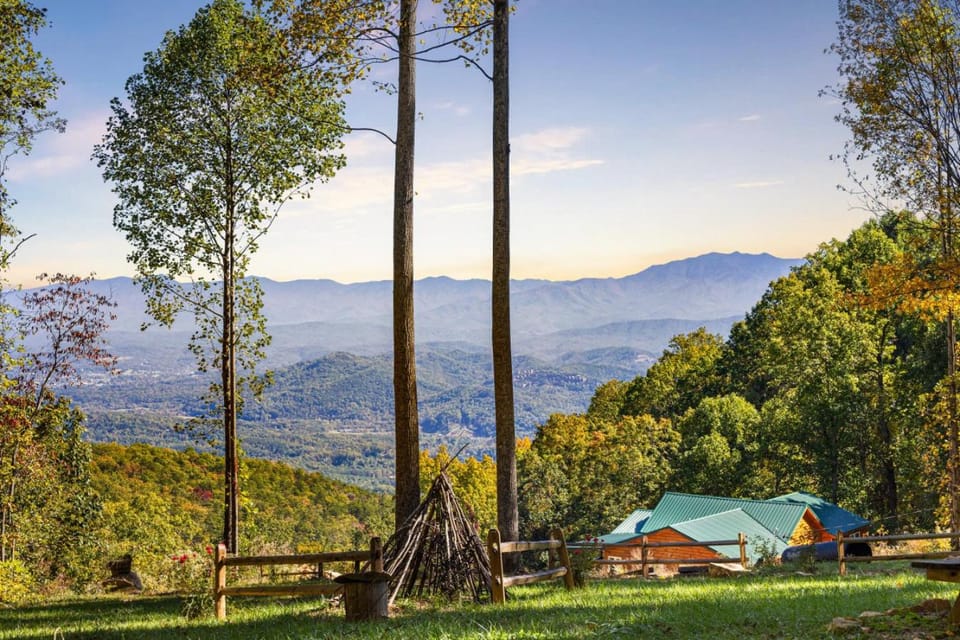 Elevated Escape by Ghosal Luxury Lodging Chalet in Sevier County